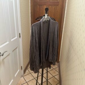 Athleta Pranayama Wrap Gray NWOT Small